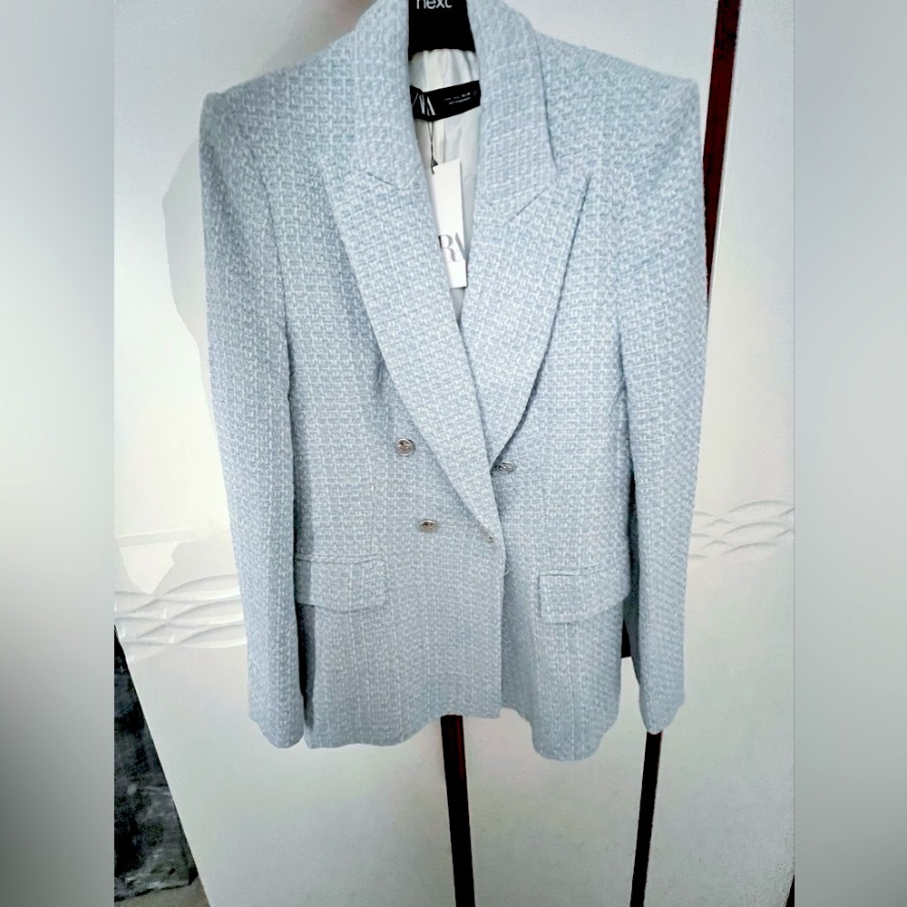ZARA Textured Double-Breasted Blazer - Picture 2 of 9